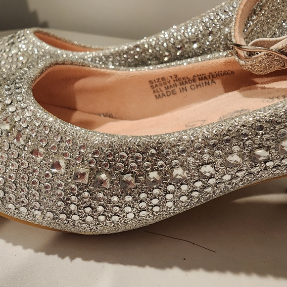 Girl's Silver Shoes with Sparkly Embellishments and Rounded Toe - Picture 3 of 5